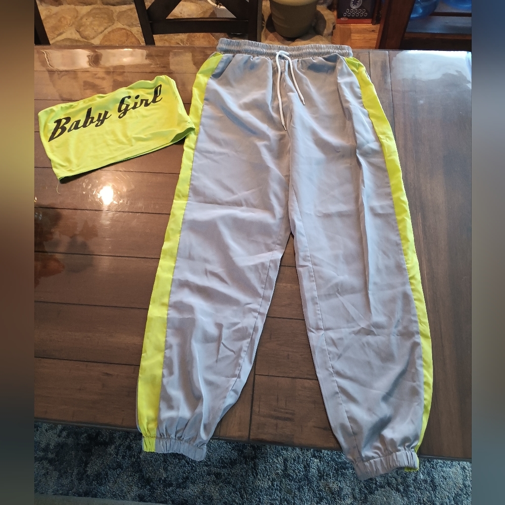 Crop top & jogger set